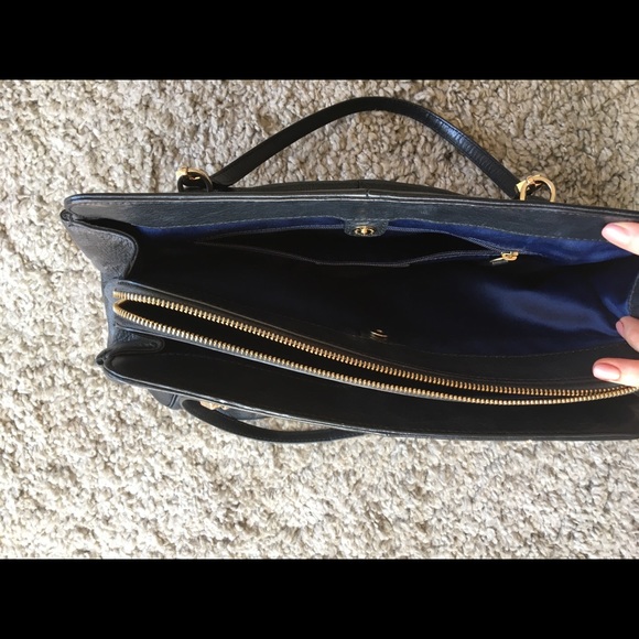 Black leather Coach shoulder bag - Picture 3 of 7
